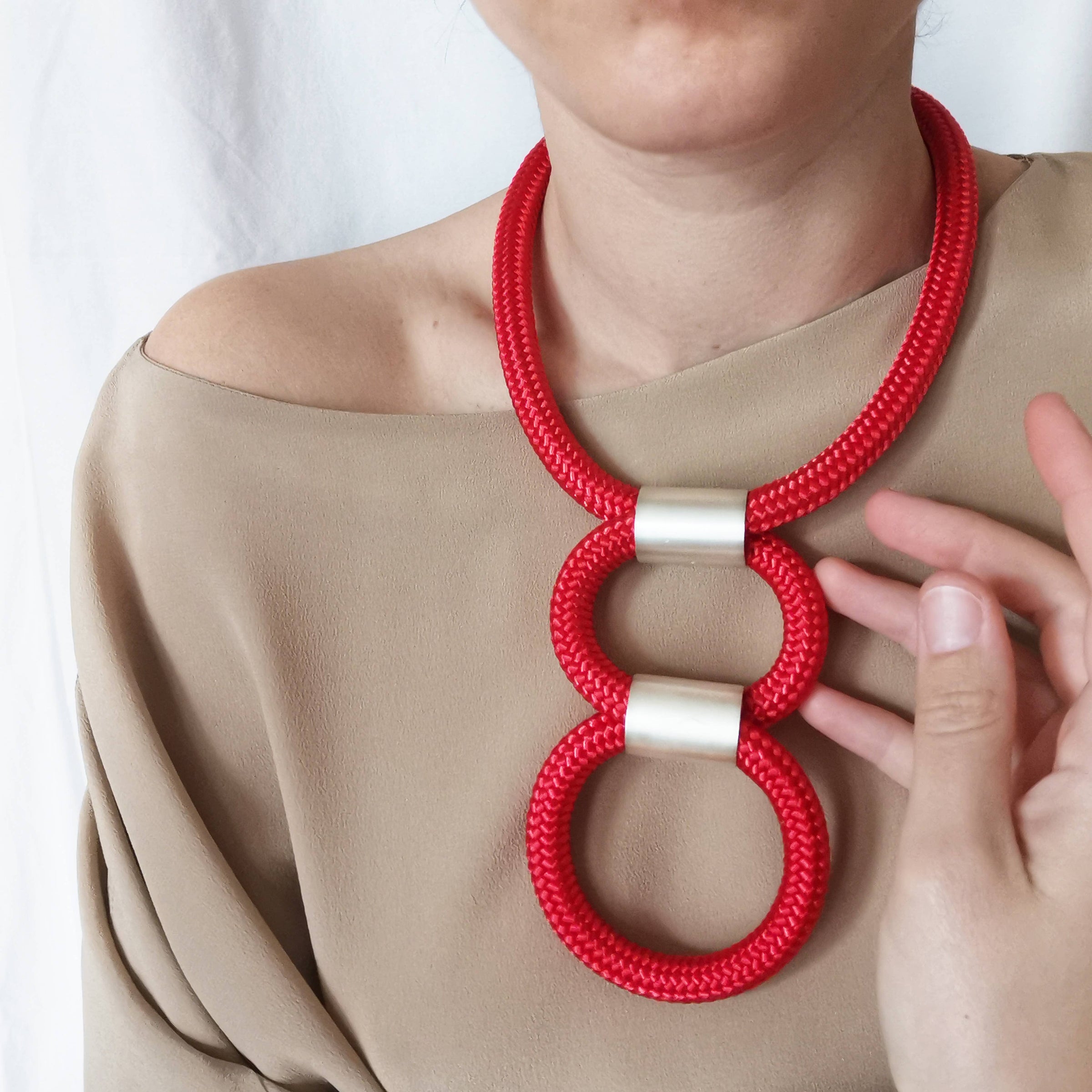 Carlotta-Scarabeo-customisable-necklace-Eight-Otto-Red-silver