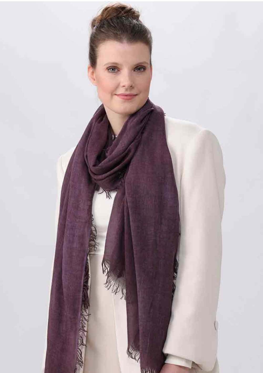 fraas-womens-wrap-623297-wild-berry