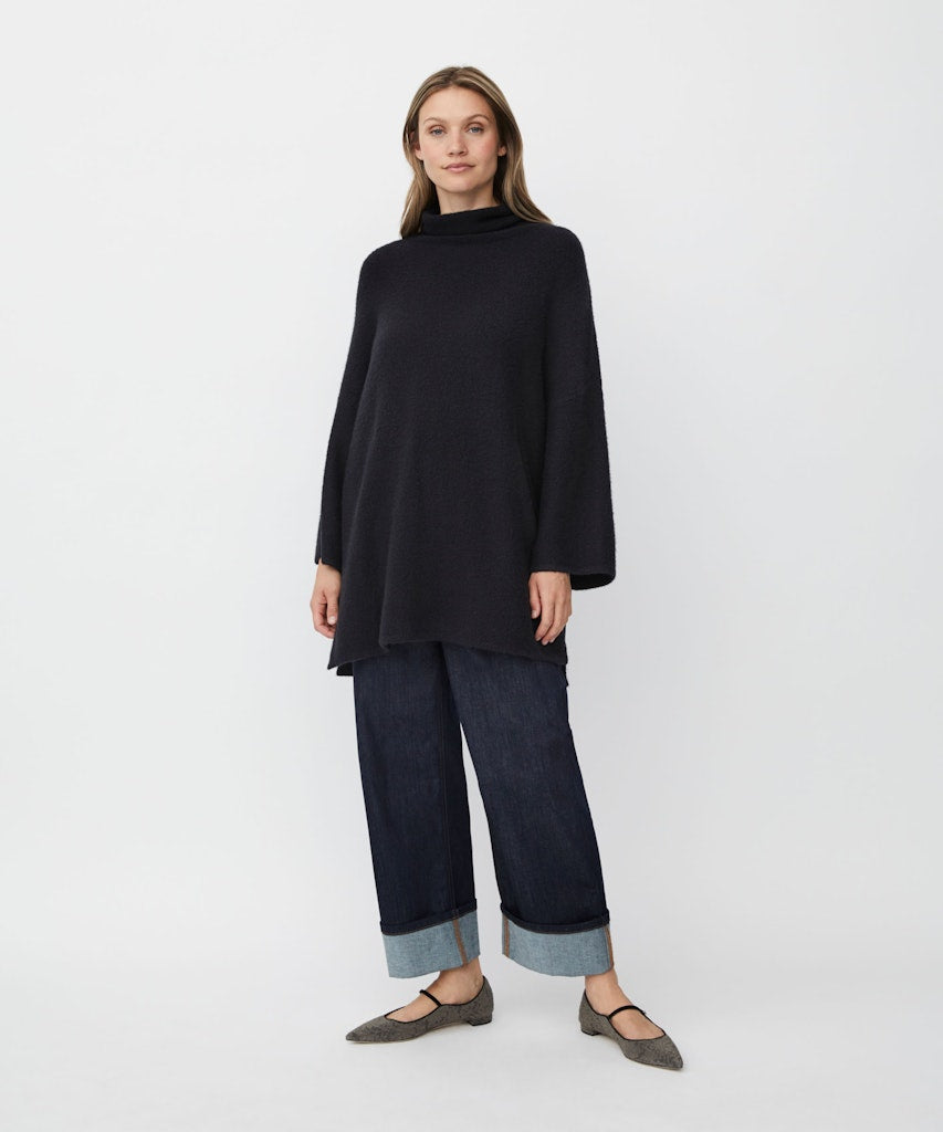 masai-aw25-womenswear-foxanne-jumper-1011151-black