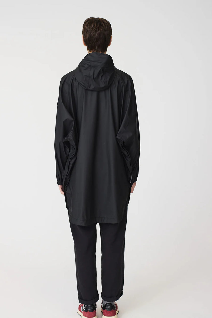tanta-sky-raincoat-black