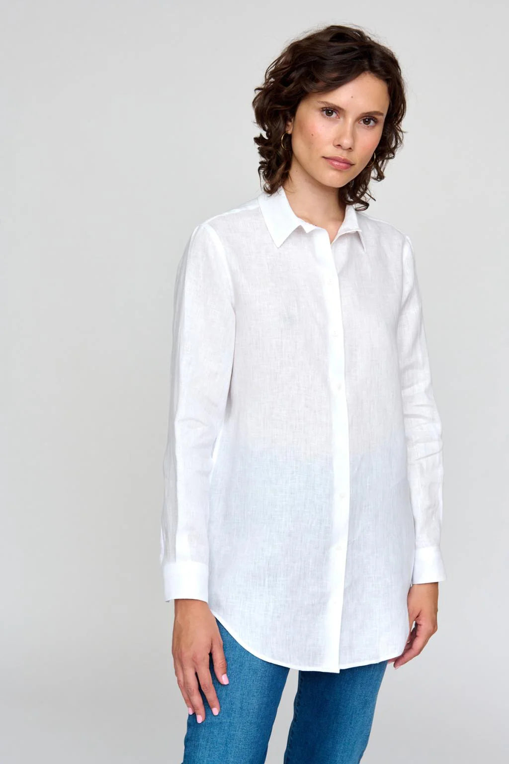 131079-Tinta-y-Bariloche-Women_s-linen-Obejo-Shirt-White