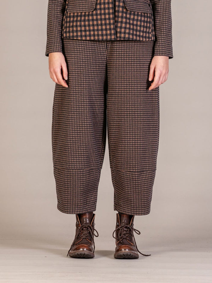 Mama B - Women's BIMIRA JQ Trousers in Notte Small Check