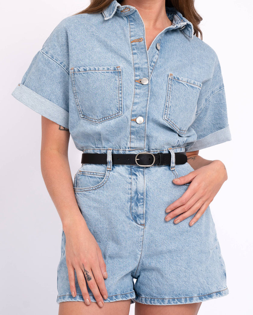 Yade Womens Leather Waist Belt in with Gold Oval Buckle