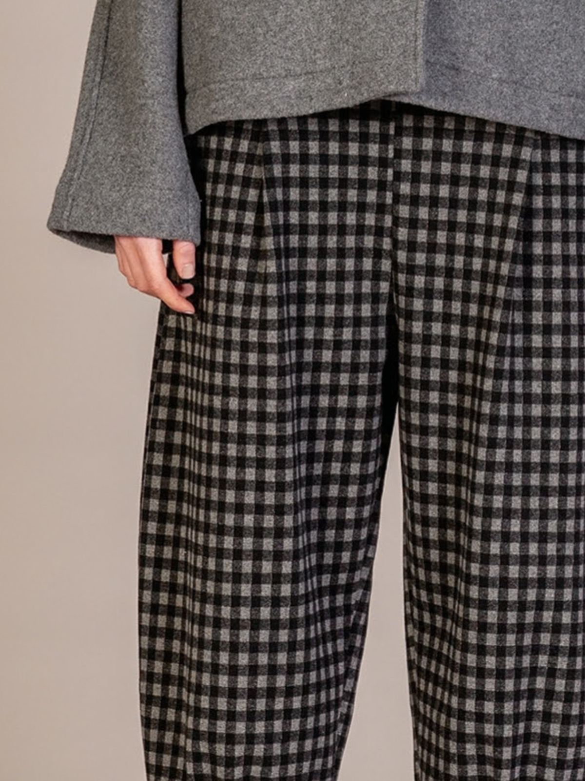 Mama B - Women's BIANCO JQ Trousers in Grigio Big Check