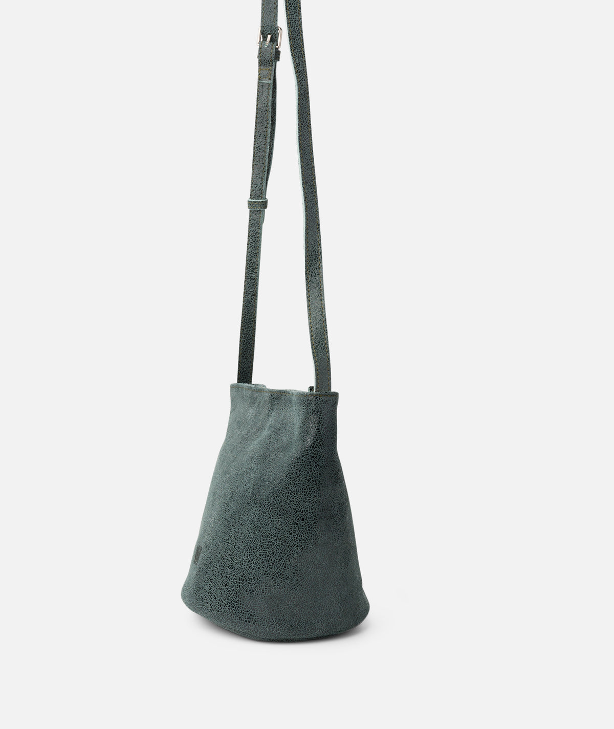 Biba-Cross-Body-Bag-Chester-CEC1L_01_A7-Crackled-Black-Onyx