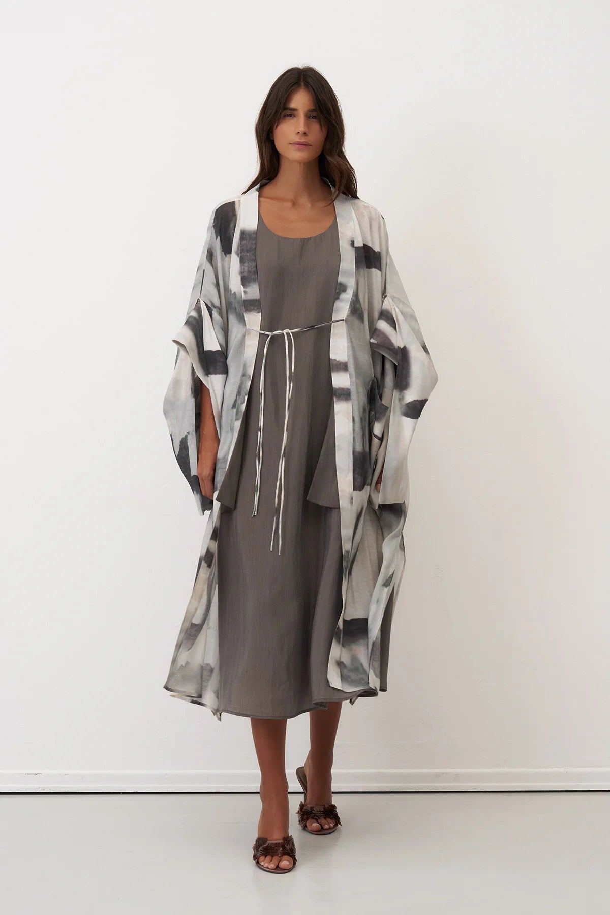 Bize - Women's -Long -Monochrome -Smudge -Print- Kimono -BZ1113-1