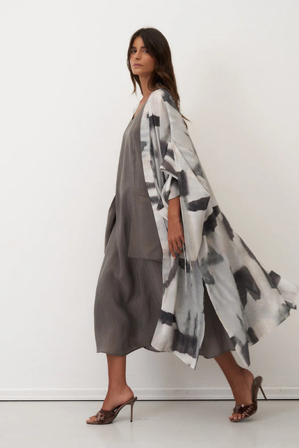Bize - Women's -Long -Monochrome -Smudge -Print- Kimono -BZ1113-1