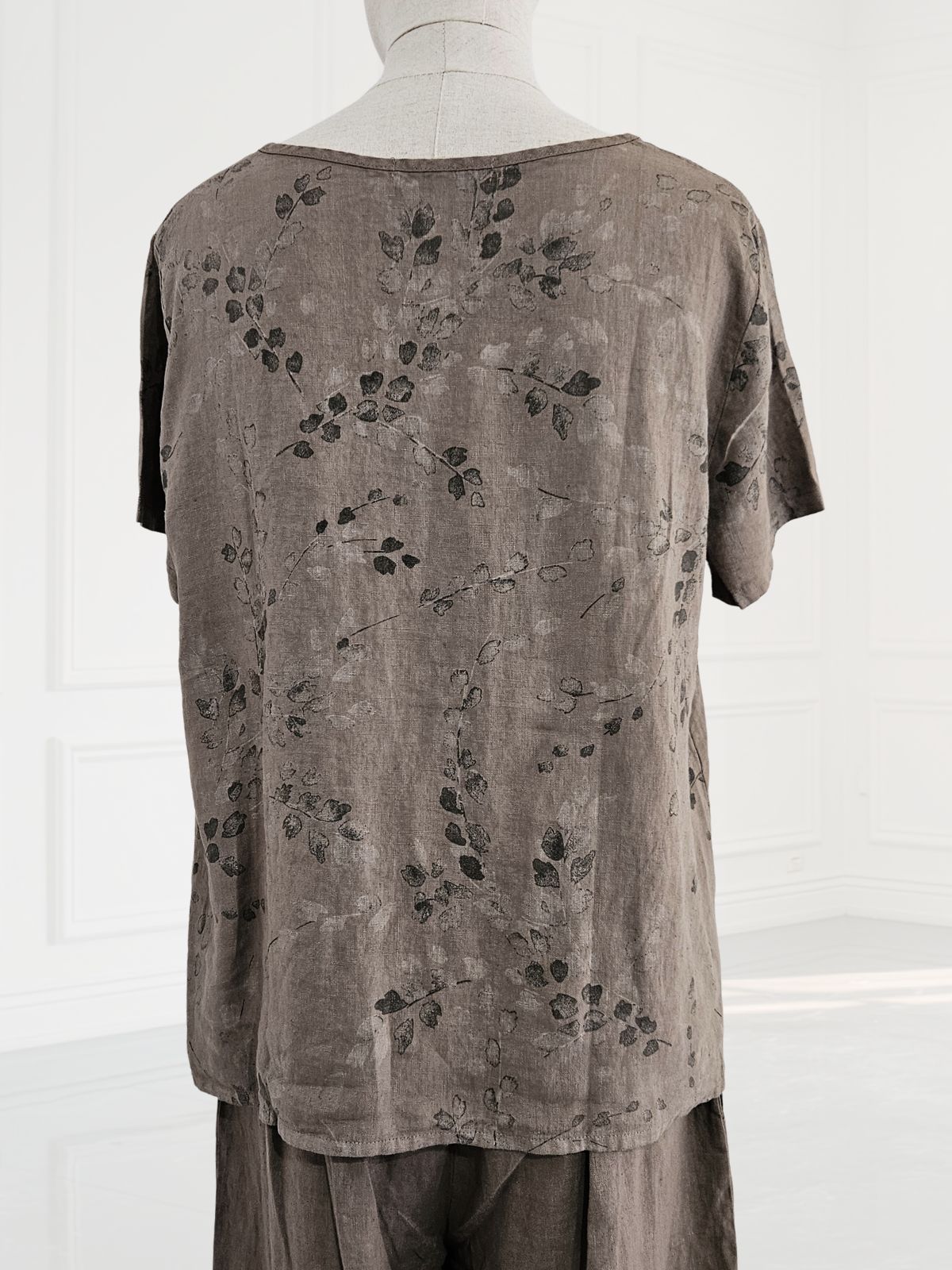 Blueberry-SS26 - Women's -Print -Linen- T-shirt -FANGO- with -ANTRACITE -WISTERIA -PRINT- 9758 - 7-Kings-Road-Fashions
