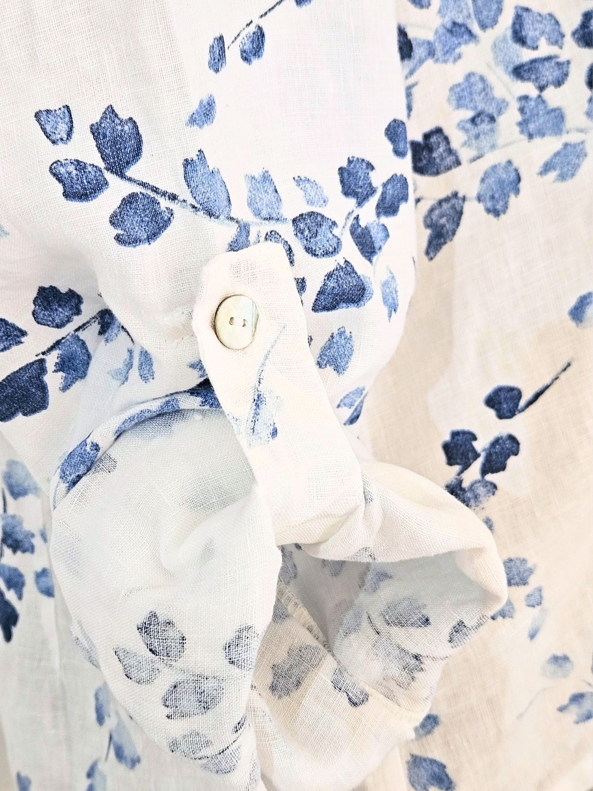 blueberry-ss26-womens-pleated-waist-printed-linen-shirt-blue-wisteria