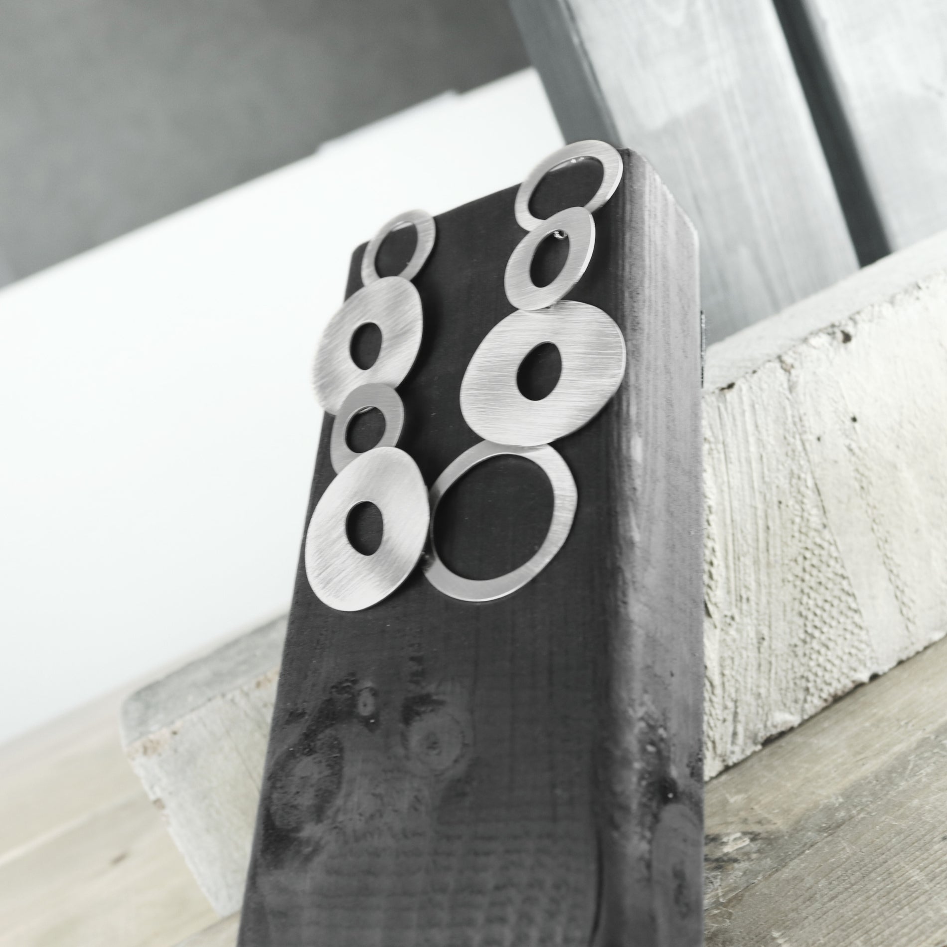 DNSK-Alaya-Short-Organic-Circle-Necklace-Silver-9C2401002