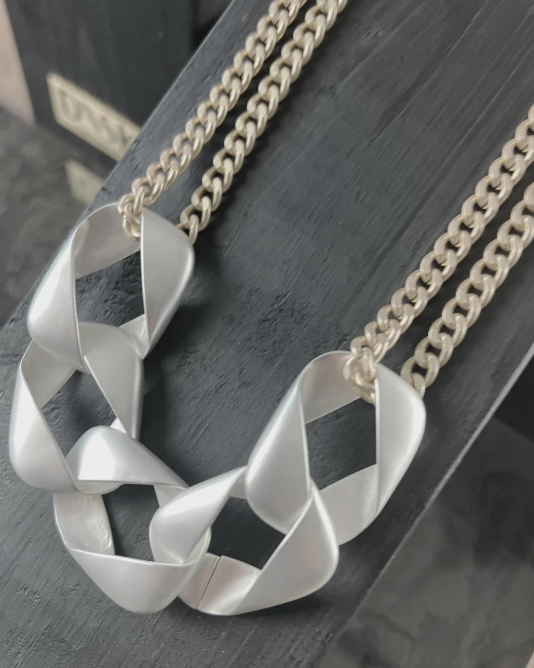 DNSK-Anastazia-Short-Chunky-Link-2-Tone-Necklace-Silver-9C2601037-1