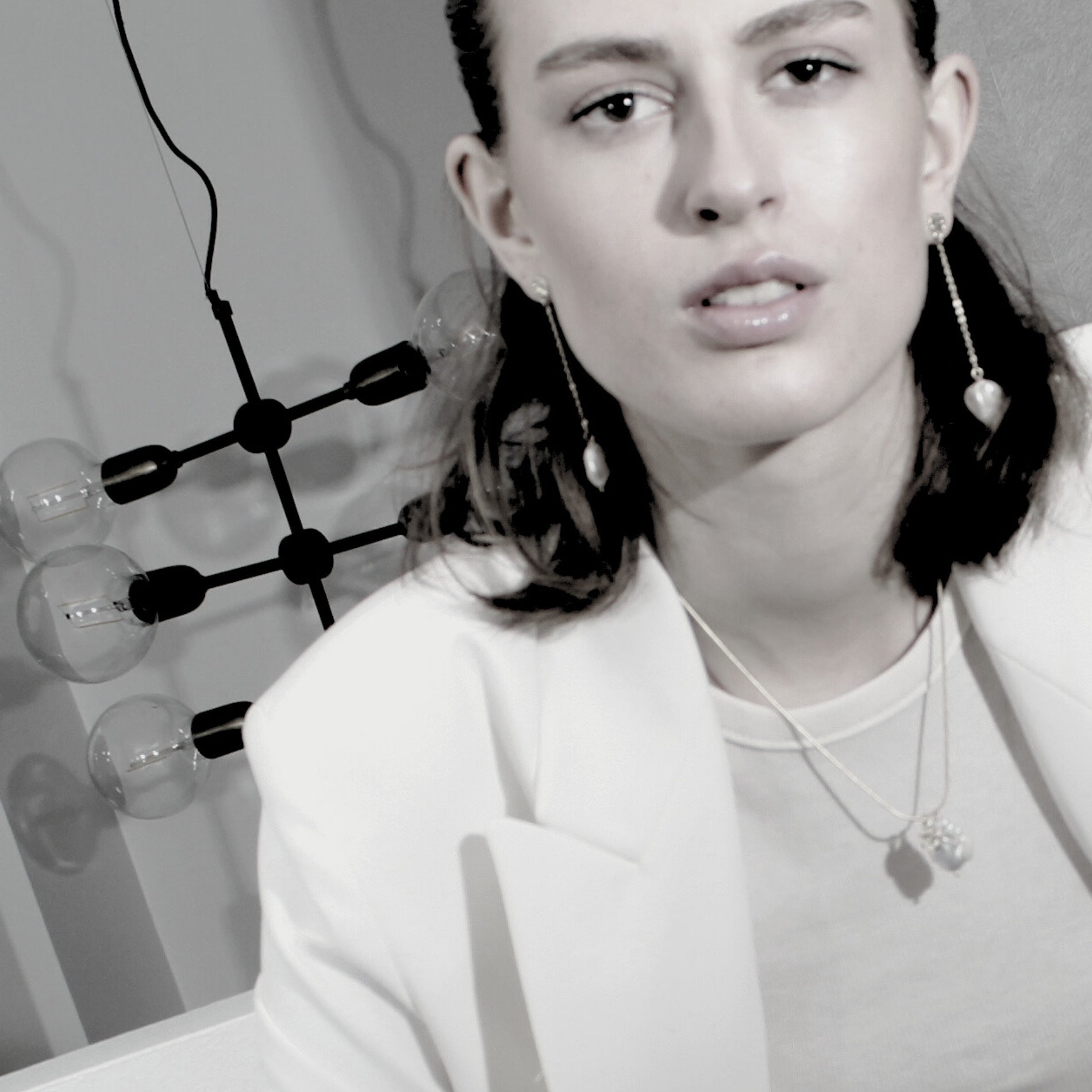 DNSK-AudreyAdjustablePearlNecklace-Gold-9C2401064