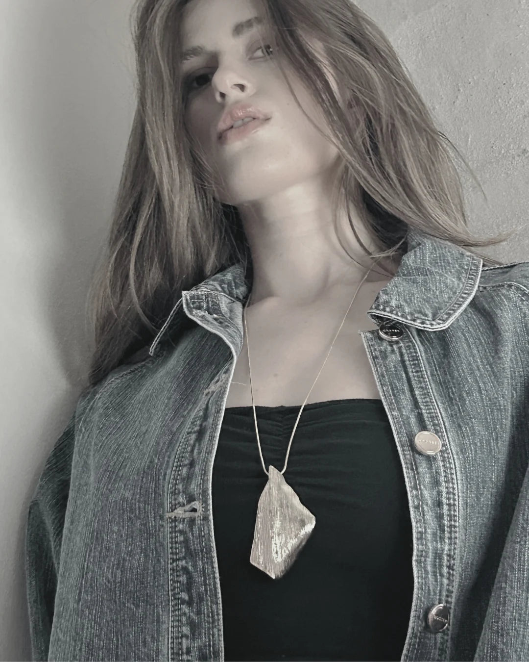 DNSK - Elysian -Adjustable -Biomorphic- Necklace -Gold -9C2601044-Kings-Road-Fashions