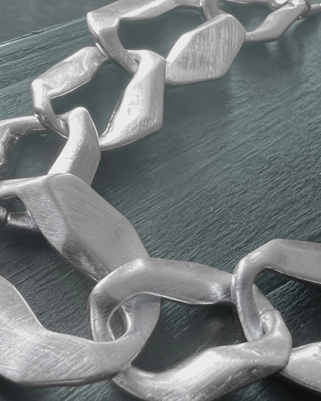 DNSK - Elysian -Short -Link -Fluid -Necklace -Silver -9C2601041-1