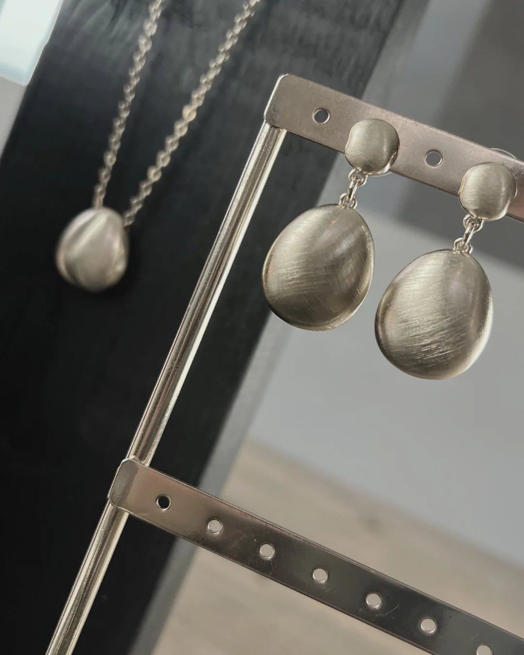 DNSK -Tabitha -Statement -Organic- Ball -Earring- Gold- 3C2601019-1