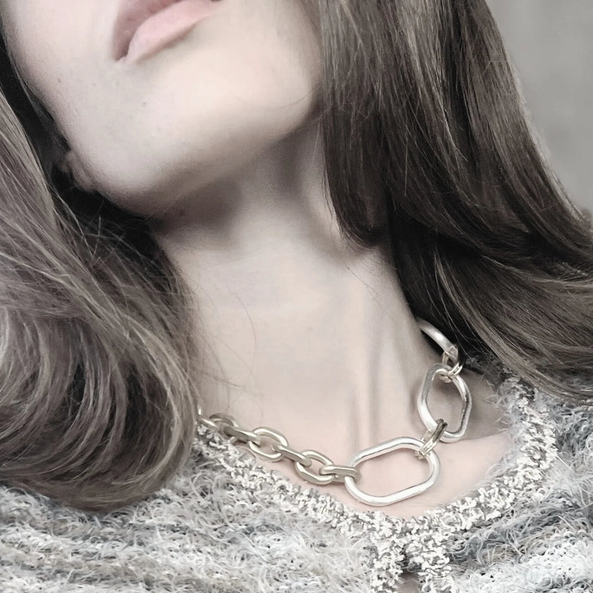 DNSK - Tula- Short- Two- Tone- Asymmetrical- Oval- Ring- Necklace- Silver- 9C2507031-0