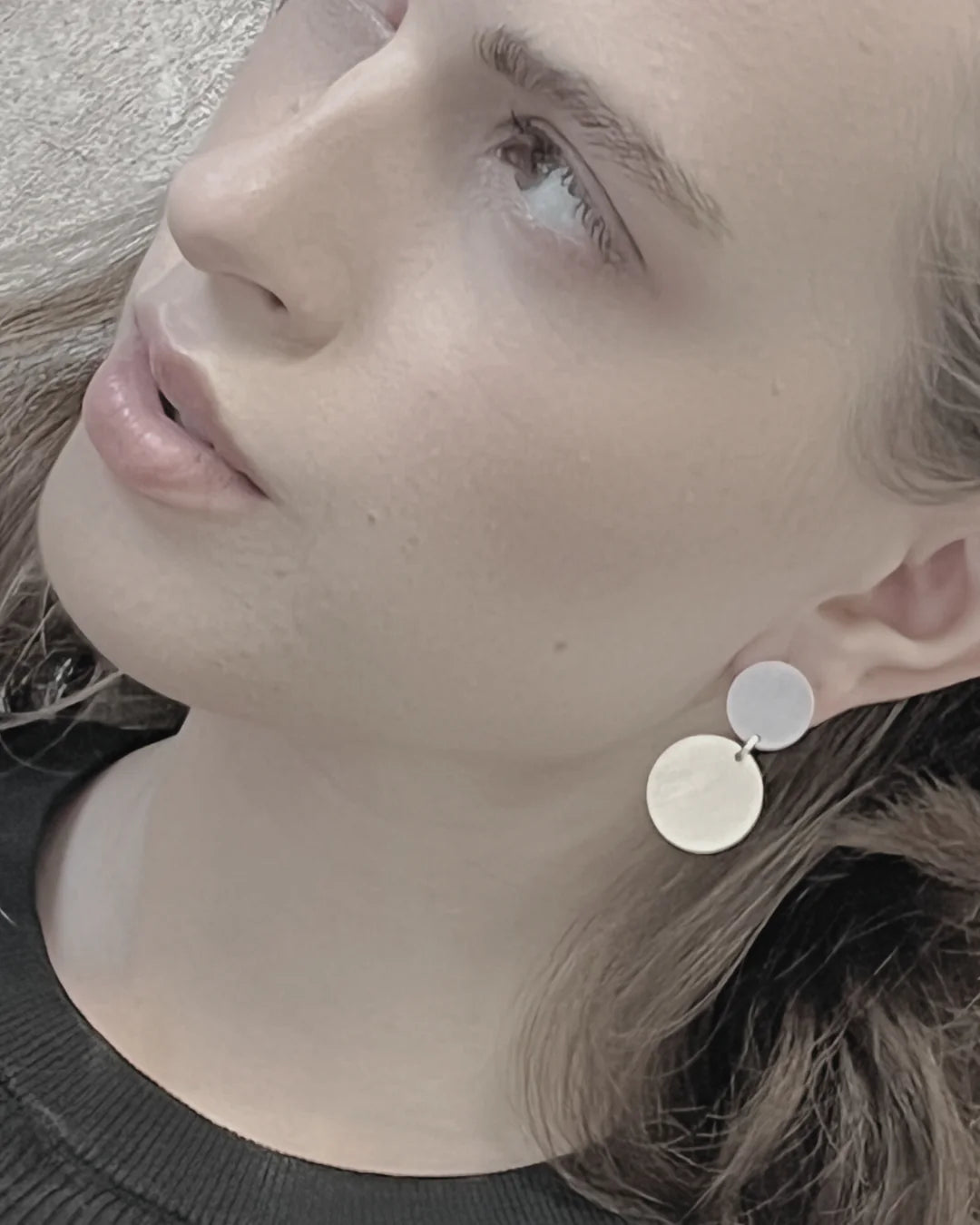 Dansk -Copenhagen -DNSK -Theia -2 -Tone -Asymmetrical -Dot -Earring -Silver -3C2601026-1