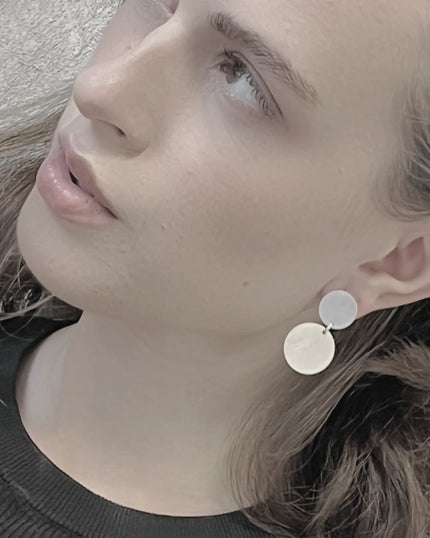 Dansk -Copenhagen -DNSK -Theia -2 -Tone -Asymmetrical -Dot -Earring -Silver -3C2601026-1