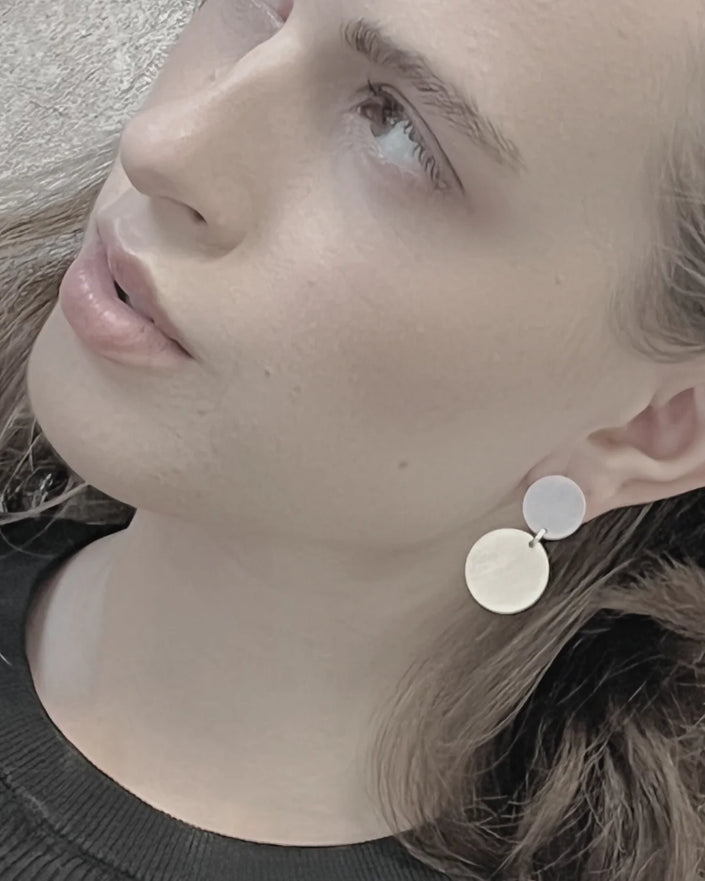 Dansk -Copenhagen -DNSK -Theia -2 -Tone -Asymmetrical -Dot -Earring -Silver -3C2601026-1