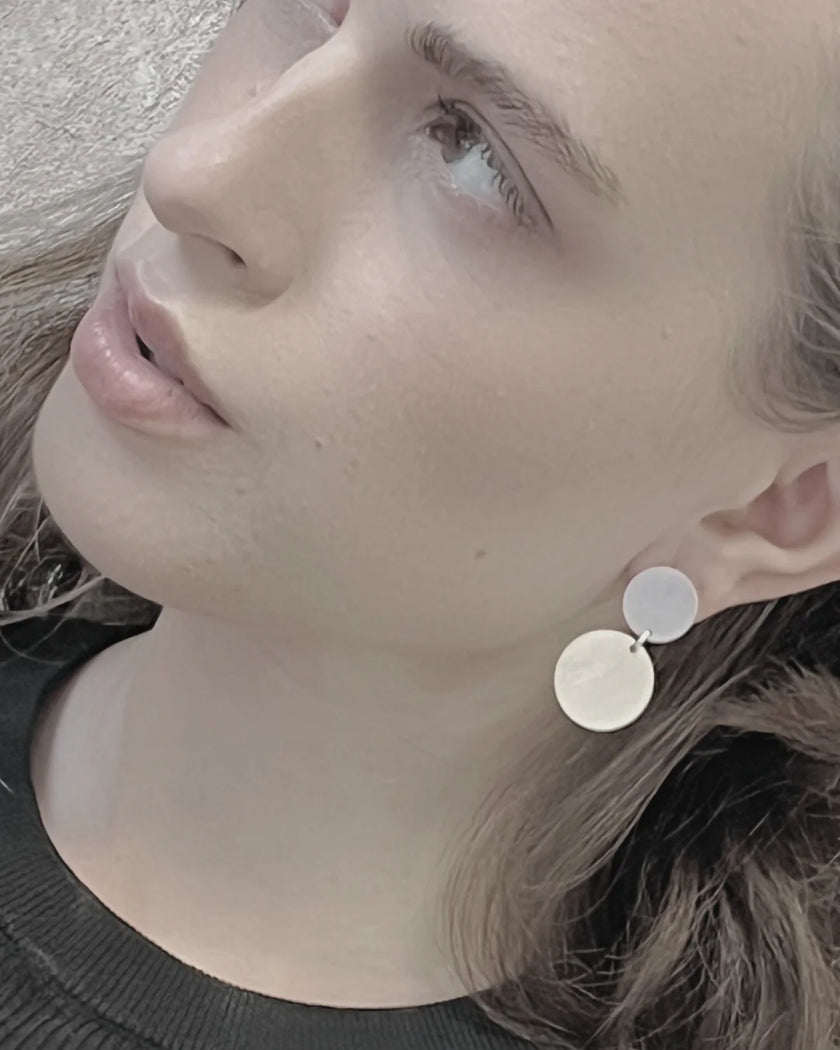 Dansk -Copenhagen -DNSK -Theia -2 -Tone -Asymmetrical -Dot -Earring -Silver -3C2601026-1