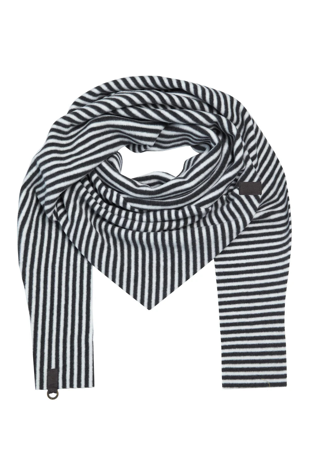 Henriette-Steffensen-SS25-HSCPH-TRIANGLE_SCARF_-_4051-SCARFS-4051-STRIPES_B_W_673