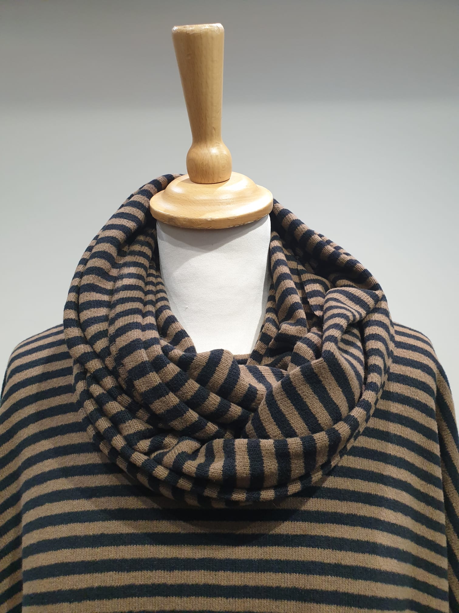 Neirami Women's Stripe Snood AC11MS TABACCO
