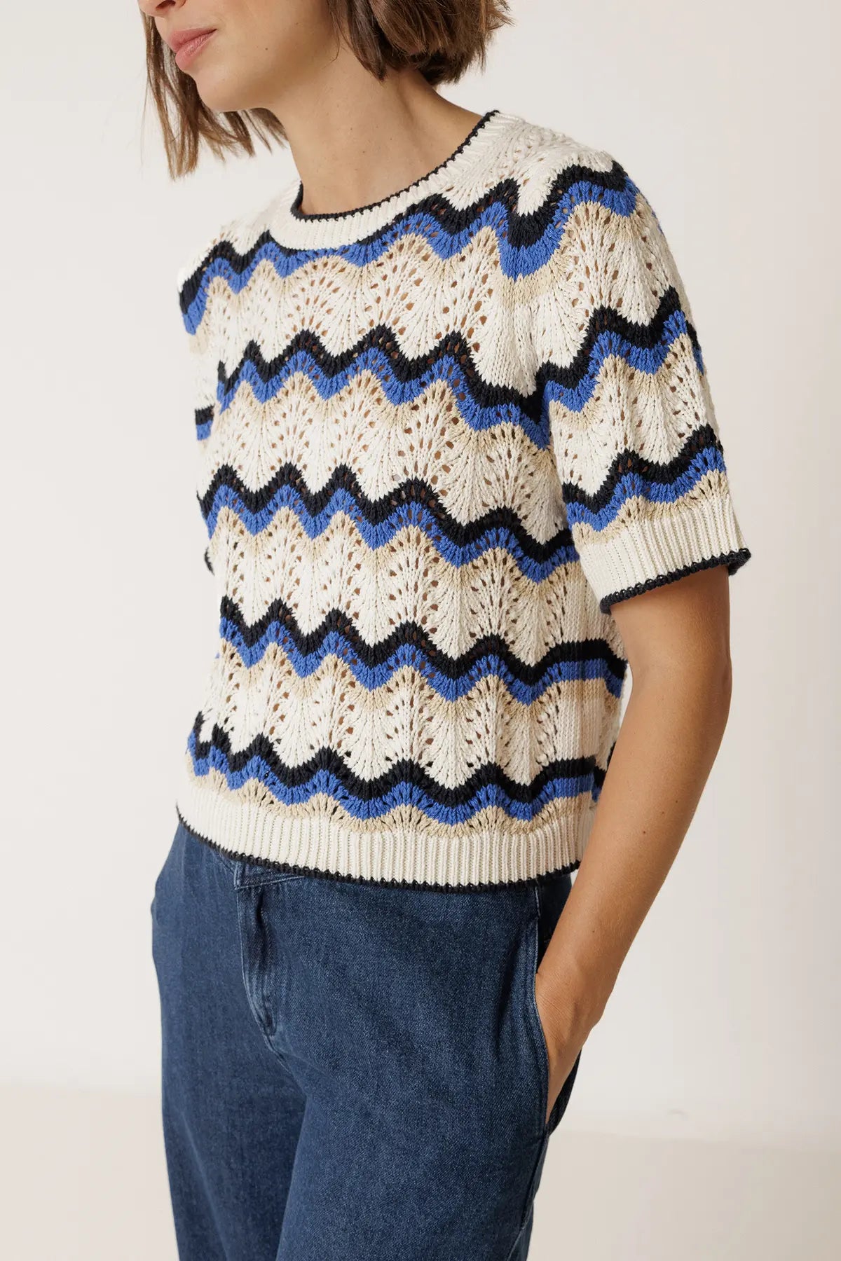 Indi+and-Cold-SS26-womens-crochet-top-VV26EA517-1