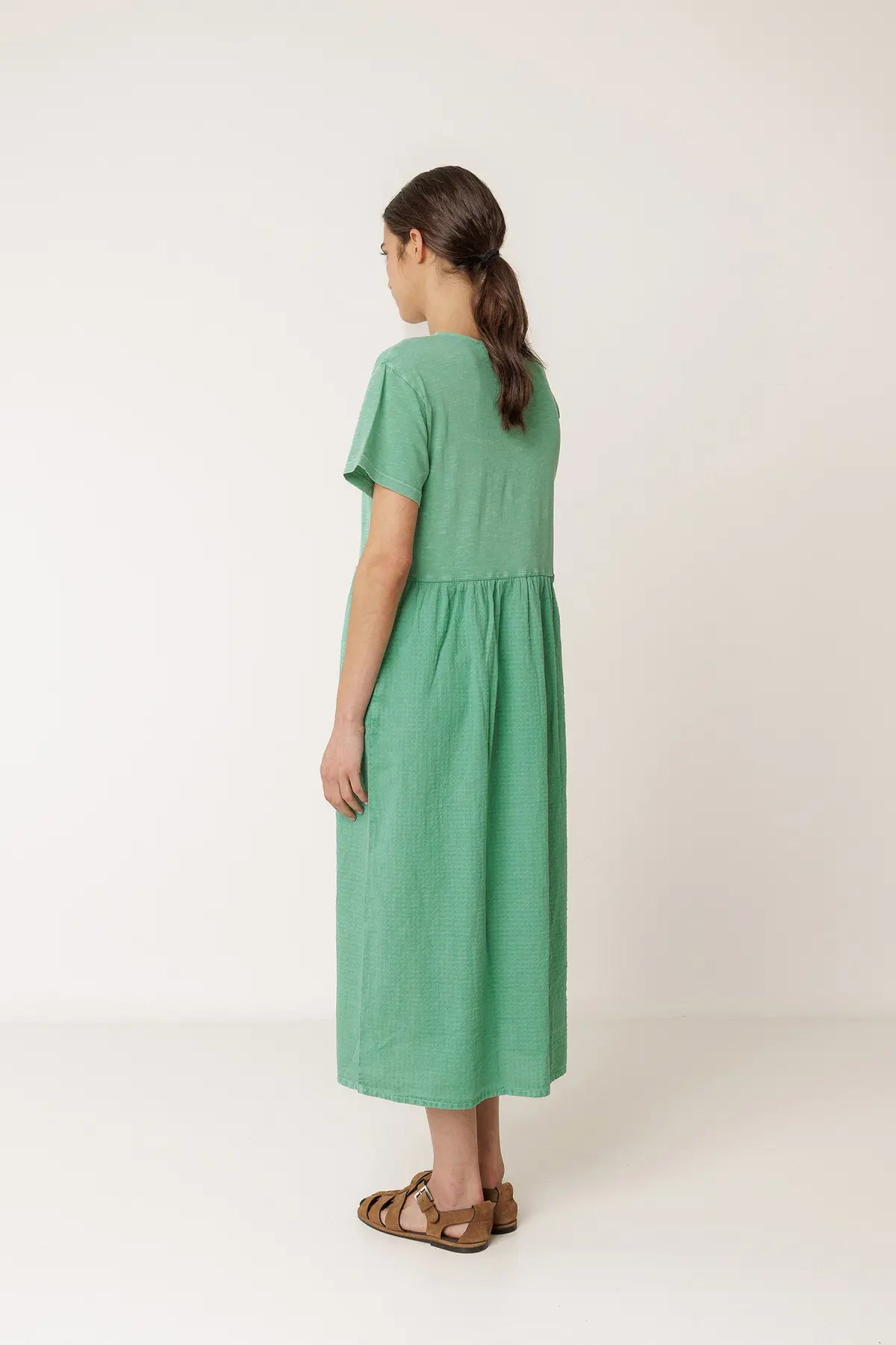 Indi+and-Cold-SS26-womens-dress-VV26SK415-
