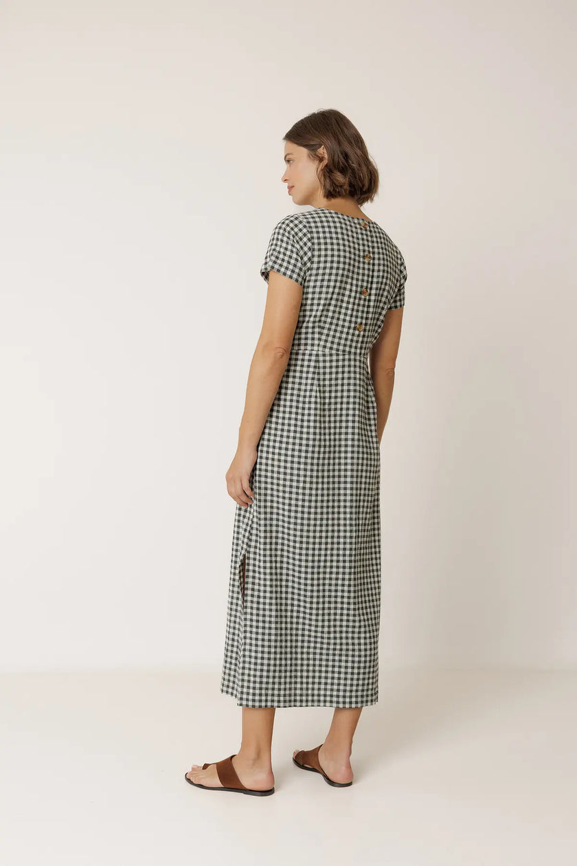 Indi+and-Cold-SS26-womens-gingham-dress-VV26AD149-1