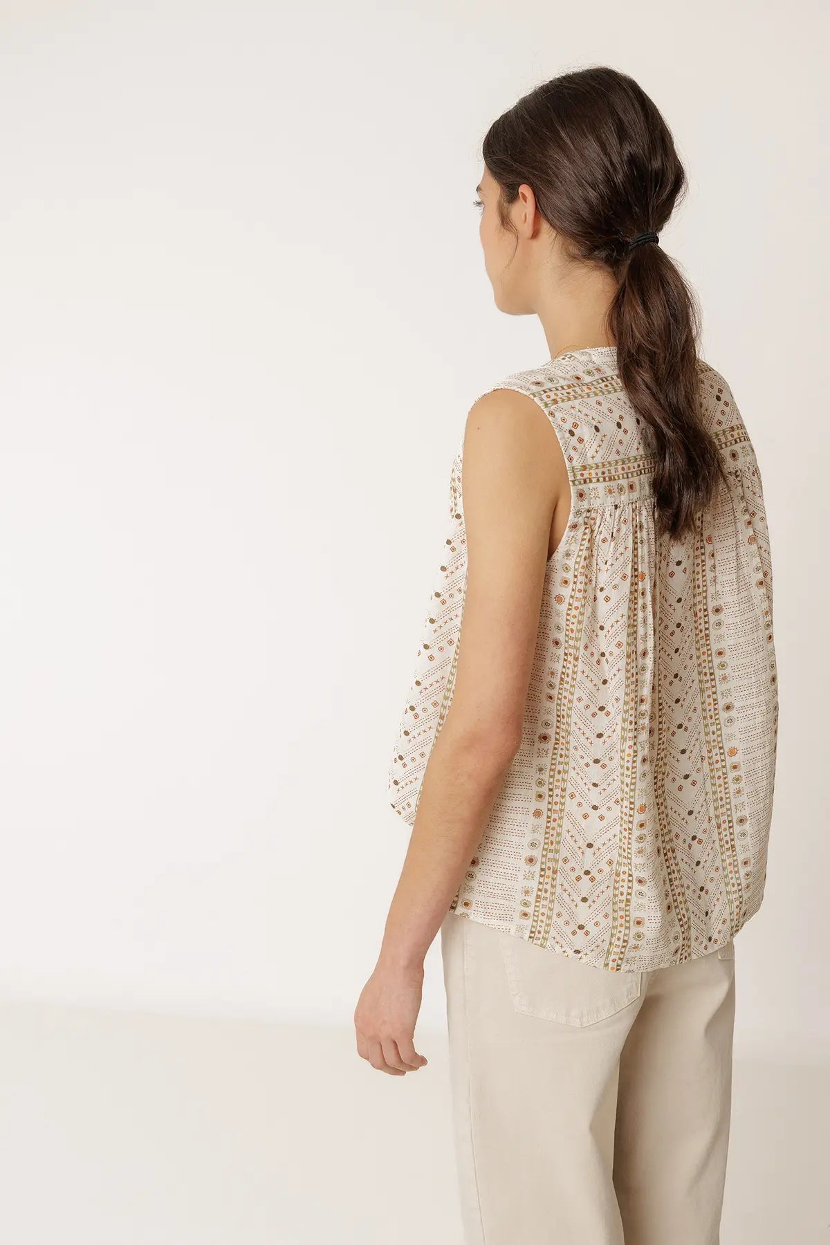 Indi_and-Cold-SS26-womens-top-VV26KI134-1