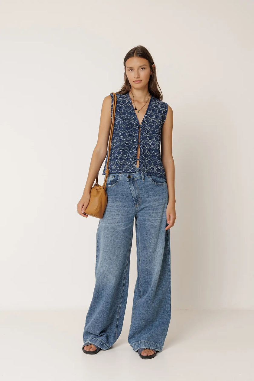 Indi+and-Cold-SS26-womens-vest-top-VV26MC110-1