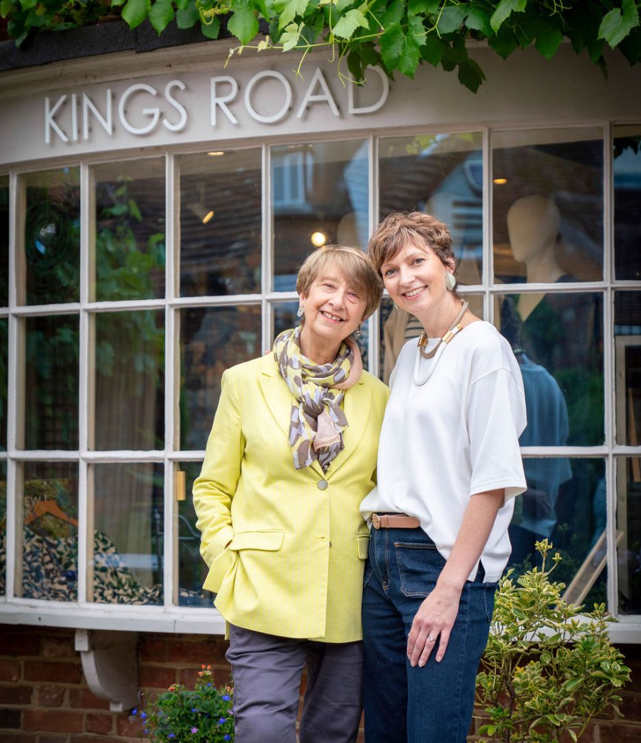 Kings-Road-Fashion-Boutique-Leighton-Buzzard-Bedfordshire-Sue-Messenger-mother-and-daughter