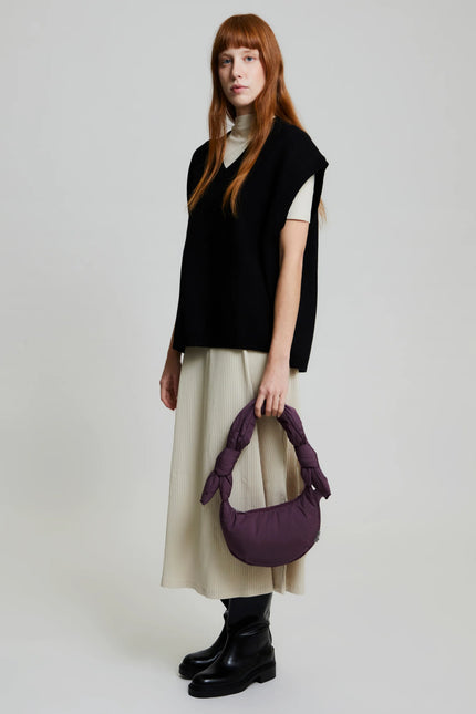 Lefrik-Sustainable-Bags-Biwa-Micro---Plum---Model