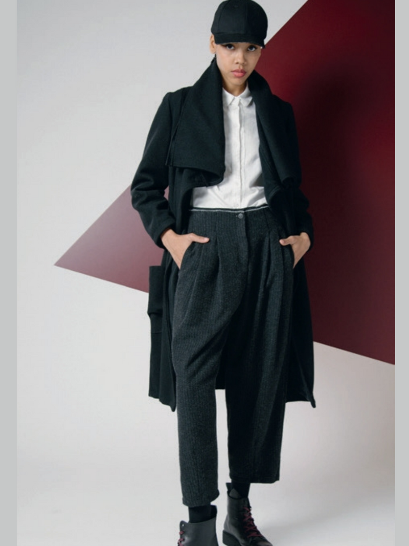 Lurdes Bergada AW25 - Women's Coat in Black M25-500