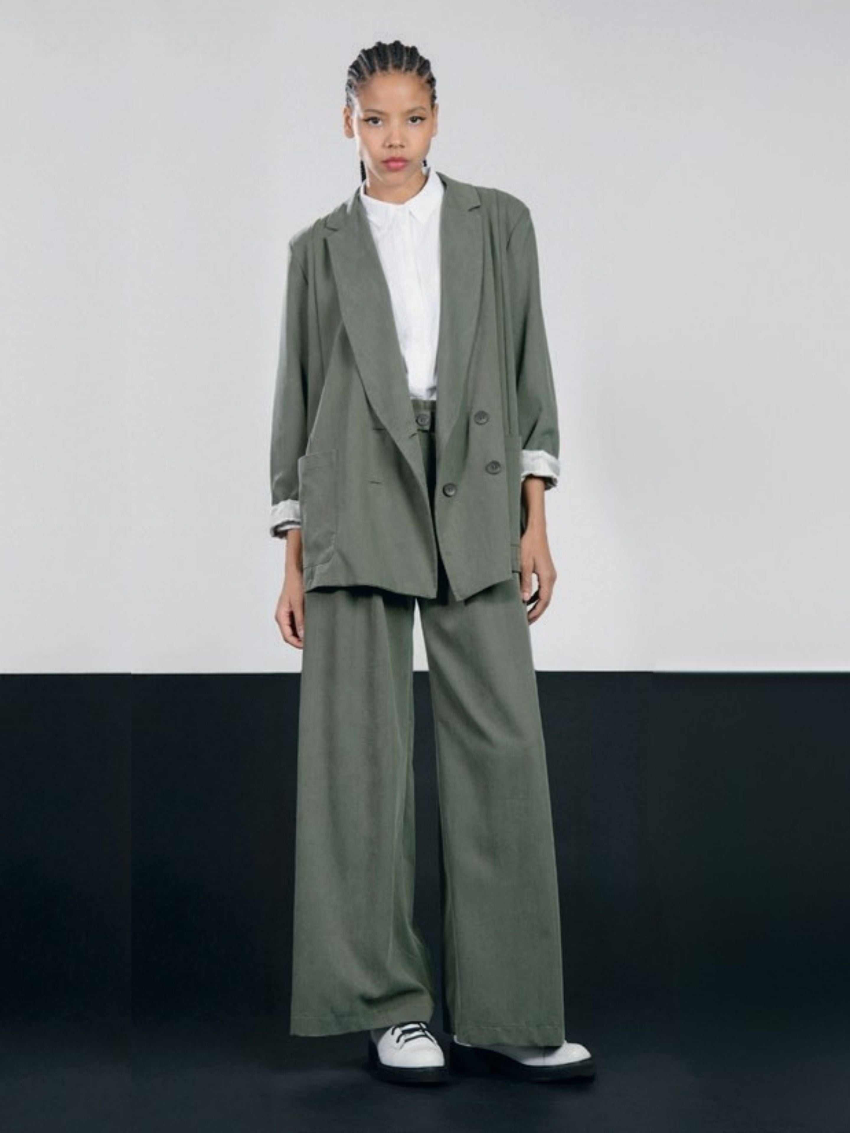 Lurdes-Bergada-AW25-Women_s-Canvas-Blazer-Moss-M25-060-1