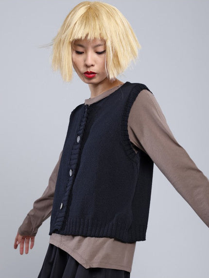 Lurdes Bergada AW26 - Women's -Cotton -Knitted -Waistcoat -M26 804-Kings-Road-Fashions-Leighton-Buzzard