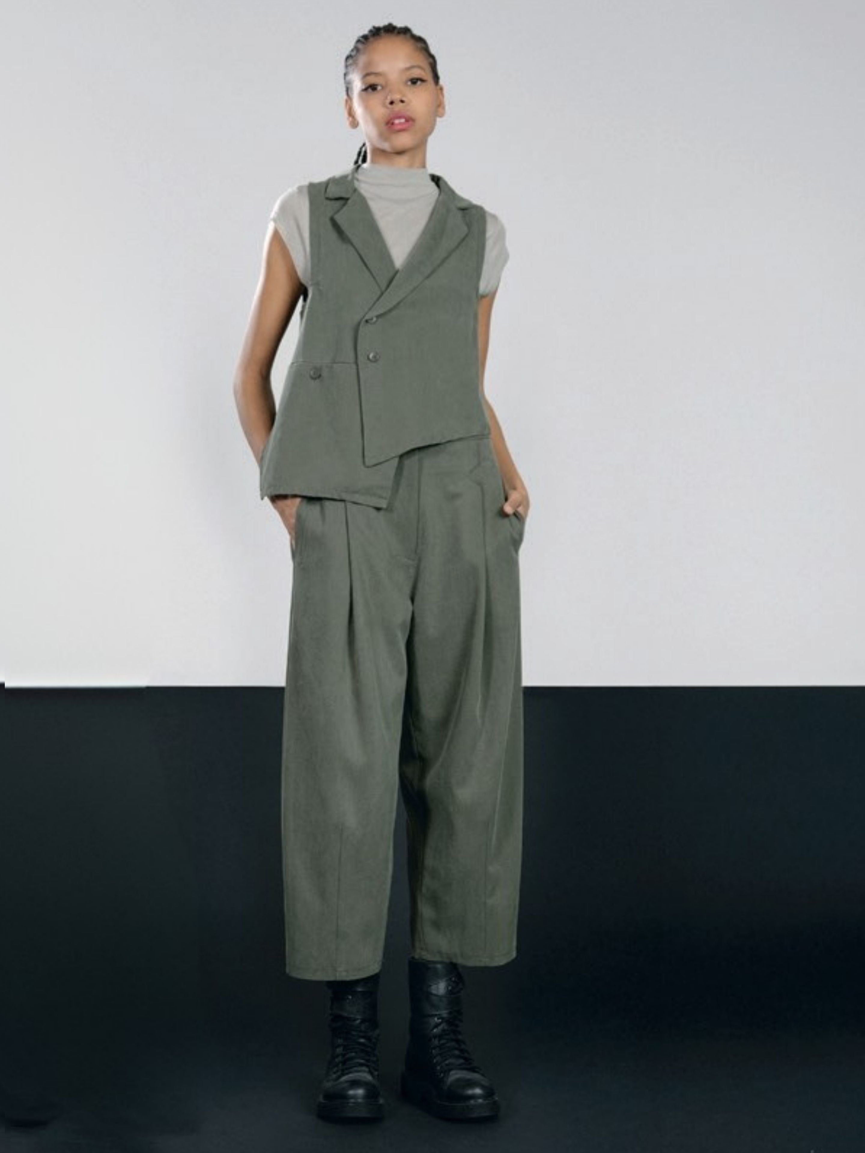 Lurdes-Bergada-AW25-Women_s-Moss-Trousers-M25-050-1