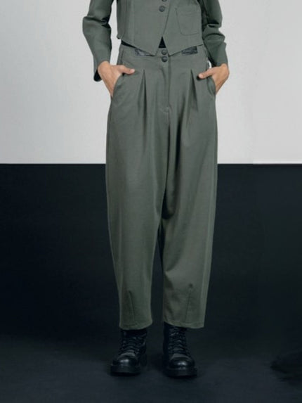 Lurdes-Bergada-AW25-Women_s-Pleat-Front-Trousers-Moss-M25-140
