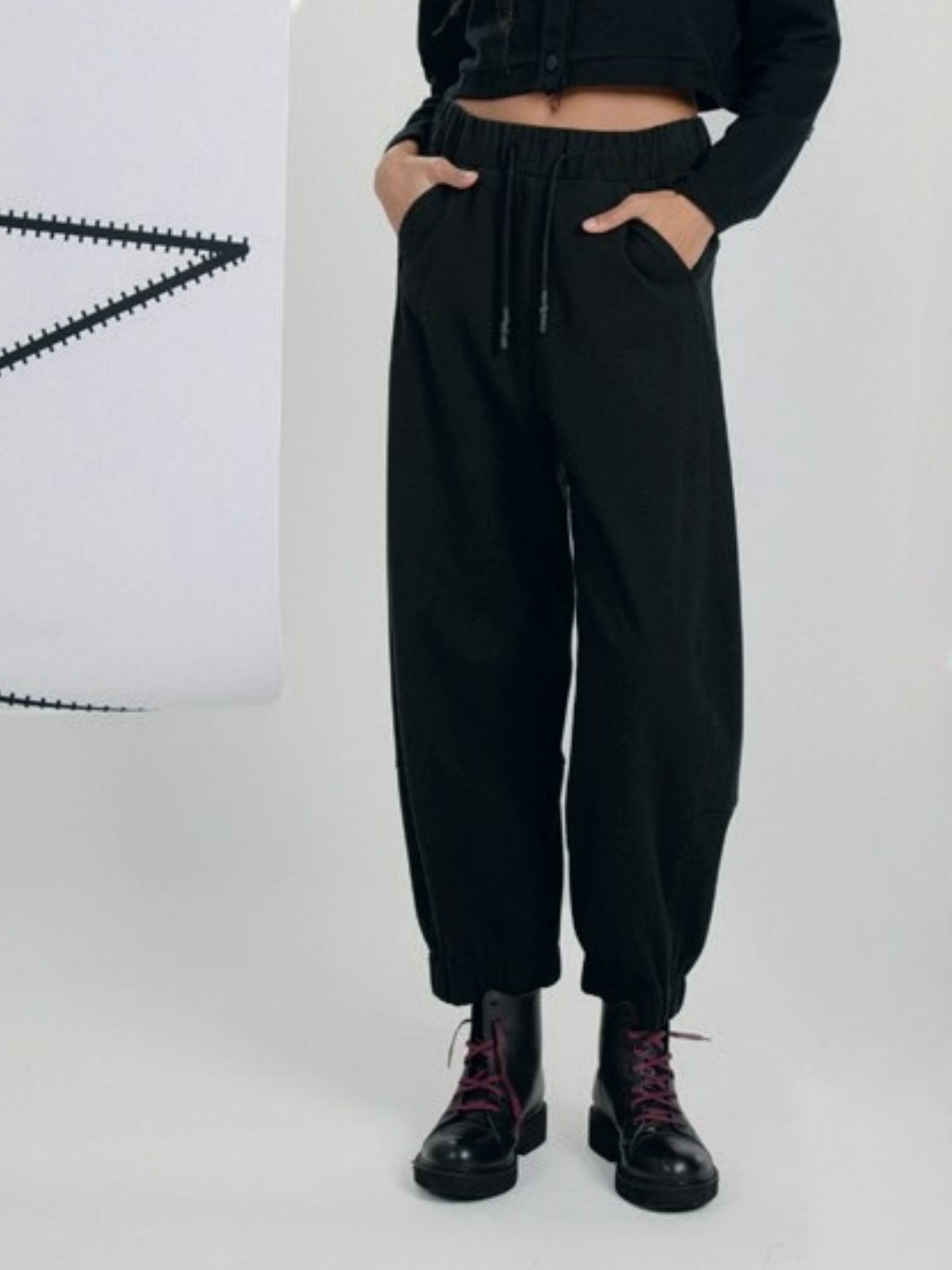 Lurdes Bergada AW25 - Women's Trousers in Black M25 420