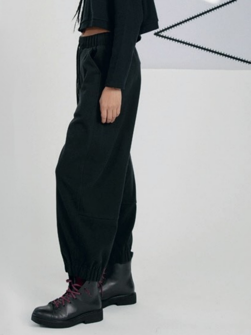 Lurdes Bergada AW25 - Women's Trousers in Black M25 420