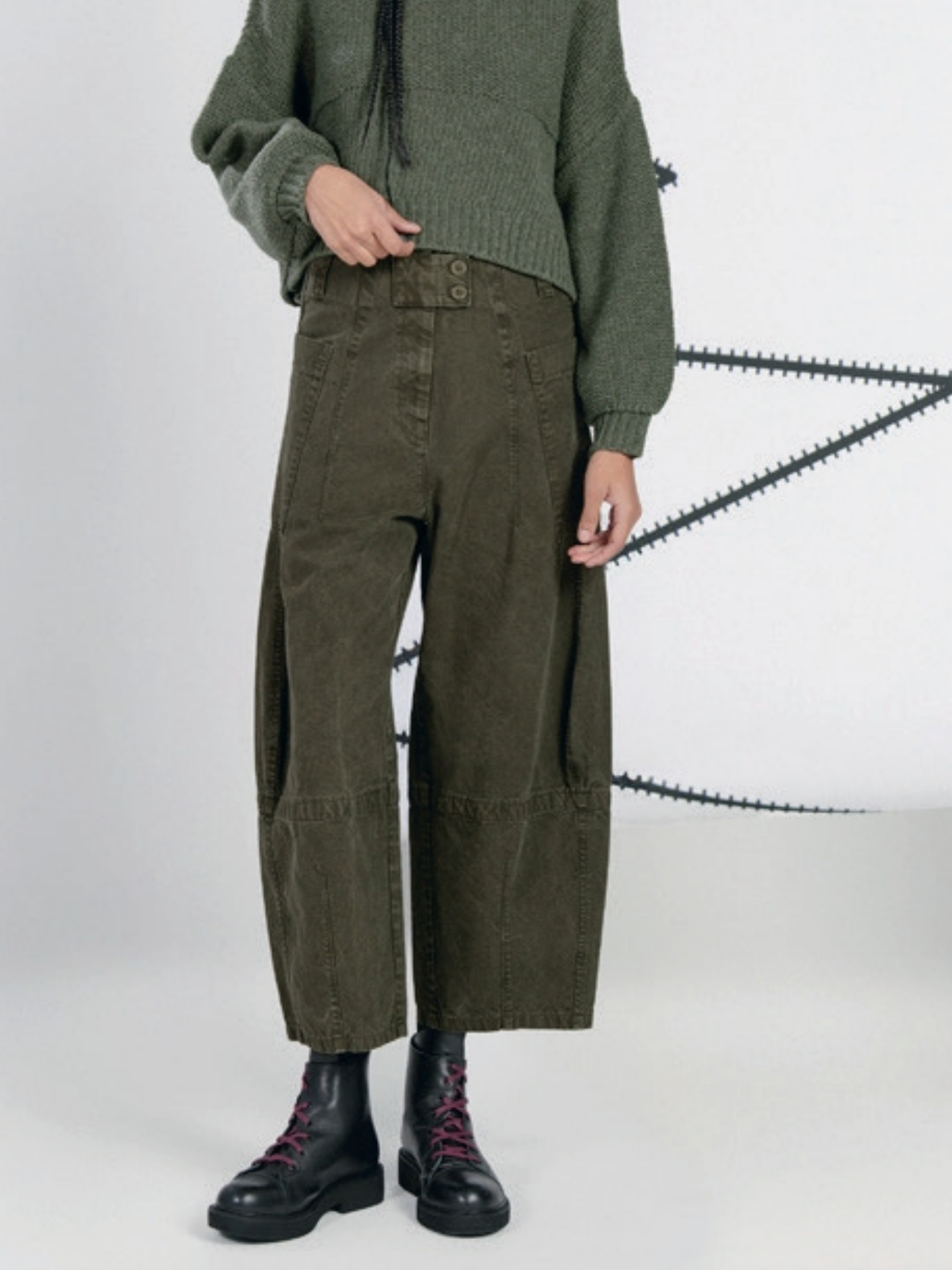 LurdesBergadaAW25-Women_s-TrousersinKhaki-M25-360
