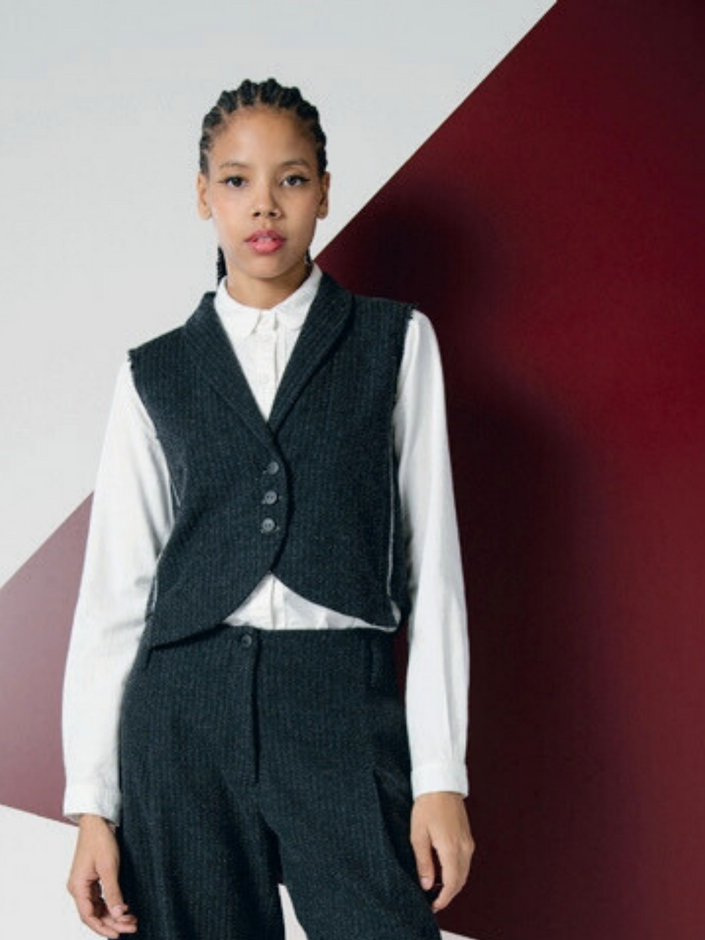 LurdesBergadaAW25-Women_sWaistcoatinGreyM25460_2