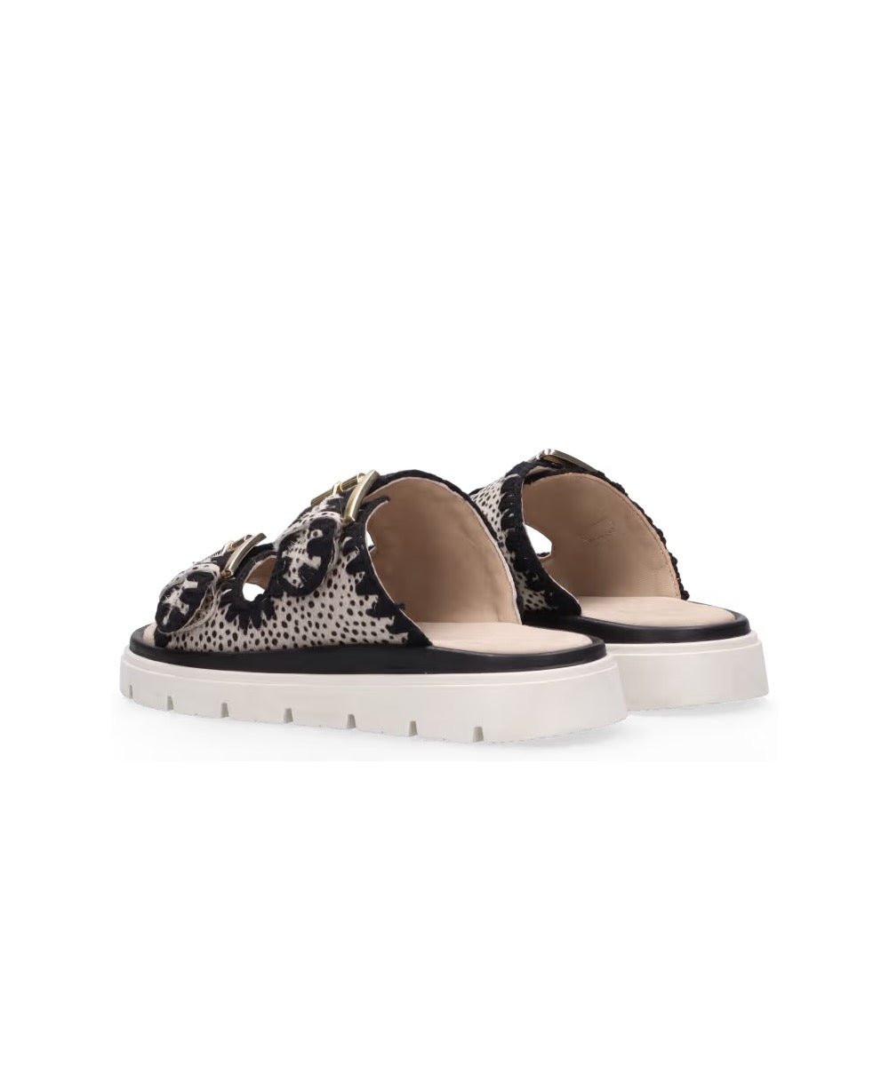 Maruti-Women-s-Dilan-Flip-Flops-Pixel