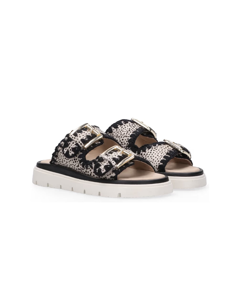 Maruti-Women-s-Dilan-Flip-Flops-Pixel