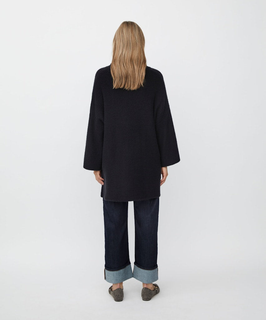 masai-aw25-womenswear-foxanne-jumper-1011151-black