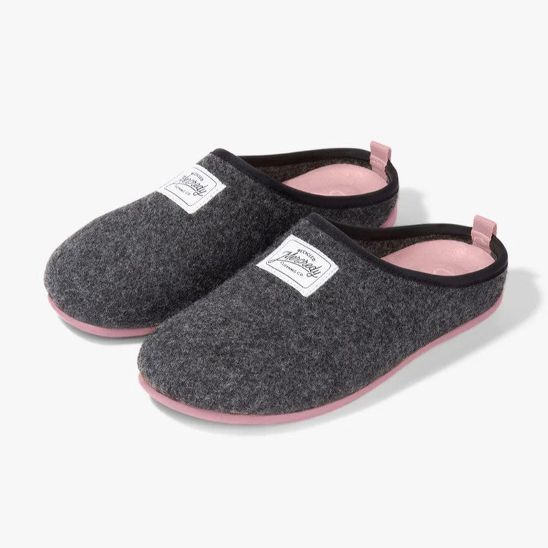 Mercredy Slippers - Ladies - Black with Pink Sole