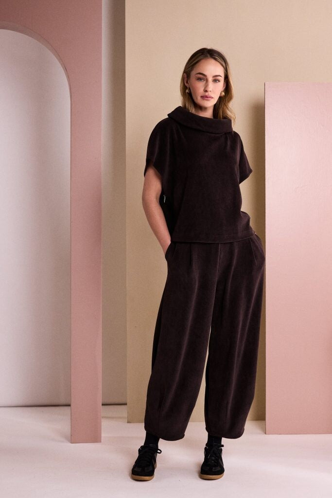 Naya-AW26-Womens-Cord-NAW26-253-252-MS-2-683x1024-at-Kings-Road-Fashions-Leighton-Buzzard-UK