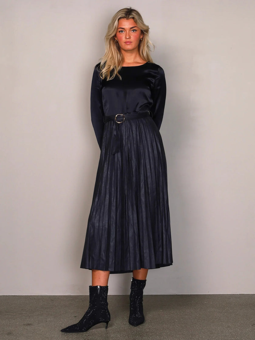 Nu-Denmark-XANA_dress-Dresses-8207-23-Black_3