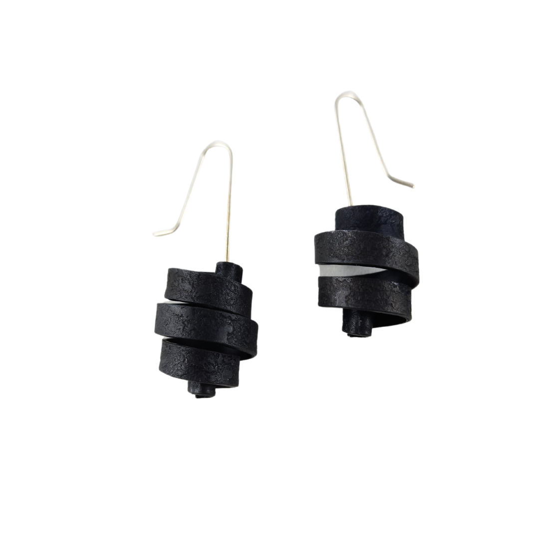 Oana_Millet_Earring_378-black