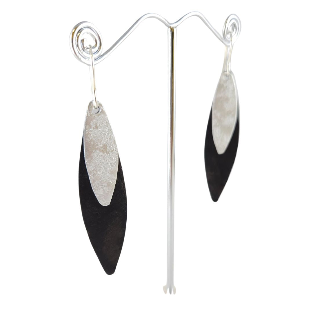 Oana_Millet_Earring_medium-e275-blk-sil